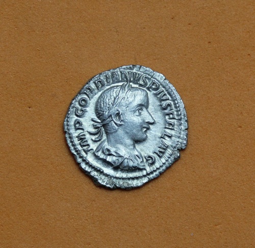 stribrny-denar-gordianus-iii-240-1