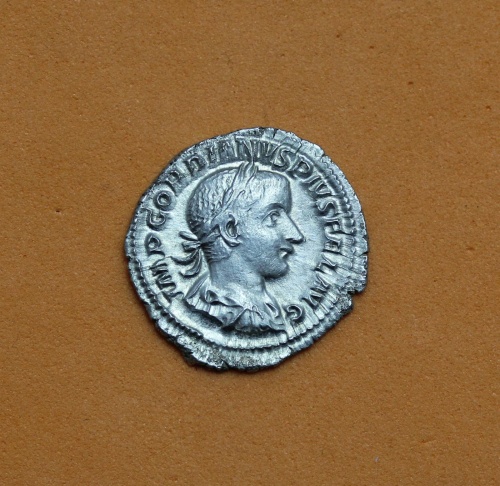 stribrny-denar-gordianus-iii-240-1