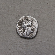 Stříbrný Denár - M. Porcius Laeca - 125 př. n. l. - Řím