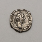 Stříbrný Denár 193-194 n.l. - Septimus Severus - Legie XI. - R!