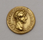 Zlatý Aureus - Hadrián (117-134 n.l.) - Novoražba!
