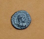 Stříbrný Denár Elagabalus - 218-222 n.l.